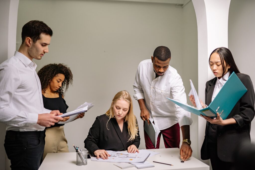 Who Needs to File Self Assessment? The Easy 2025/26 Checklist for UK Taxpayers